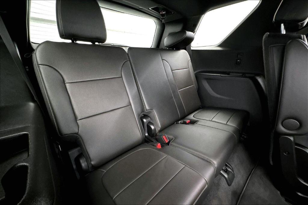 used 2024 Chevrolet Traverse Limited car, priced at $38,480