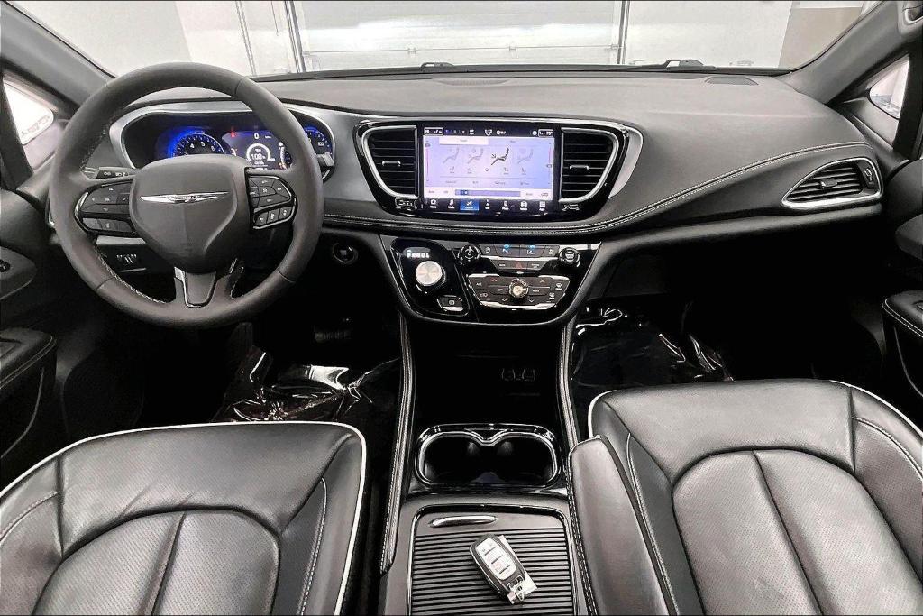 used 2025 Chrysler Pacifica car, priced at $34,300
