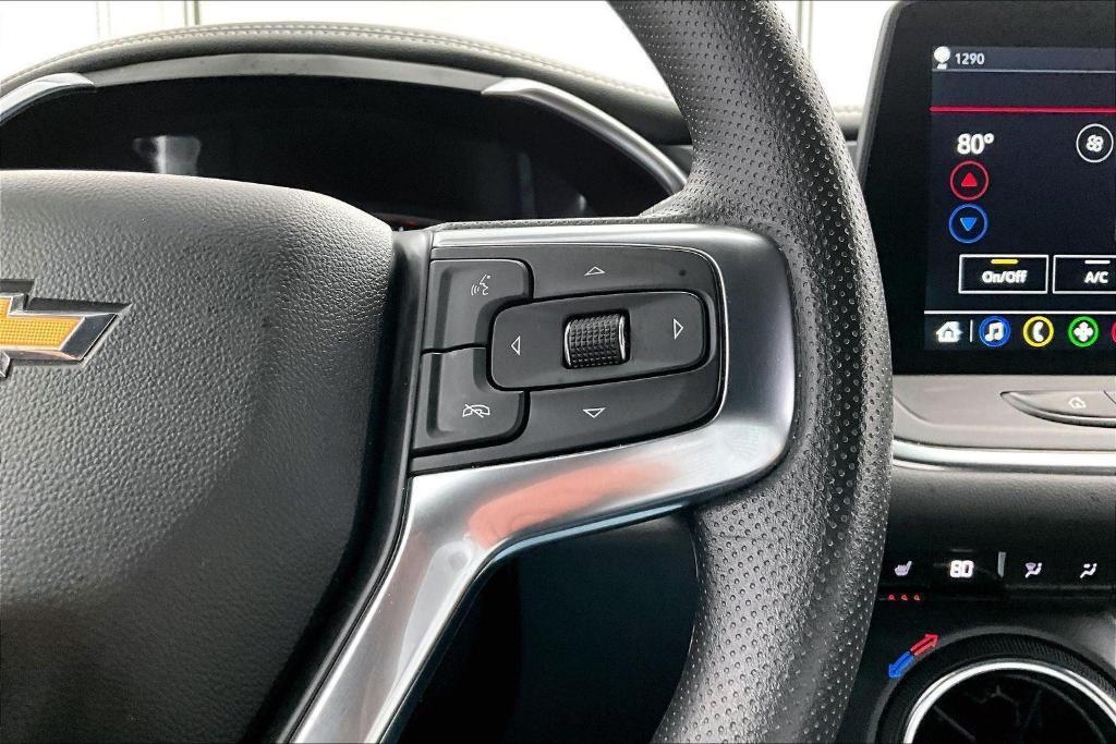 used 2025 Chevrolet Blazer car, priced at $27,900