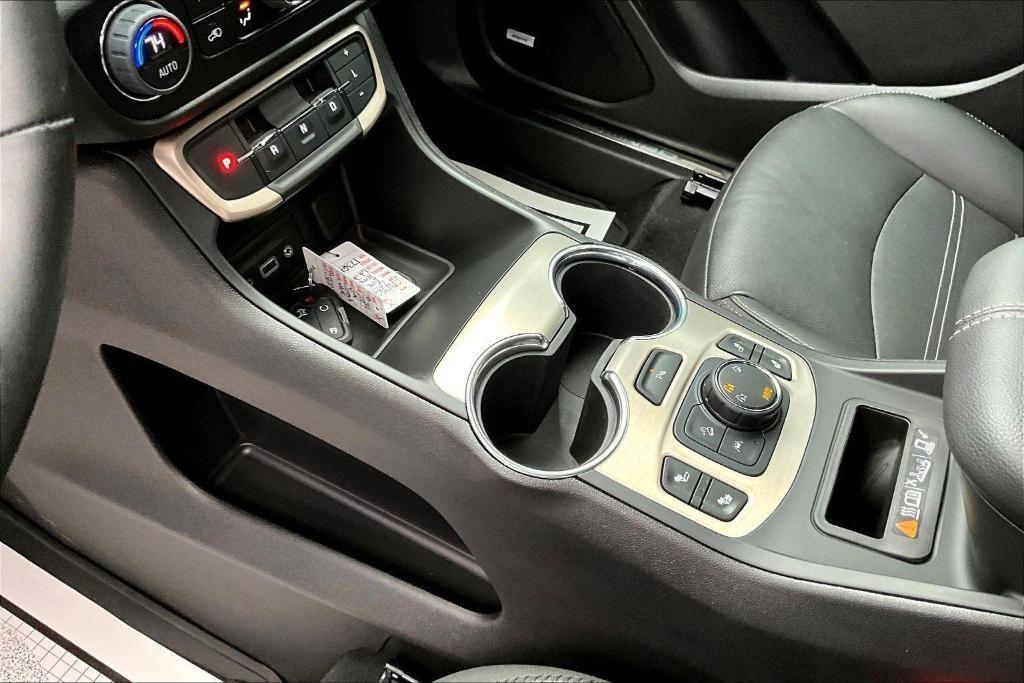 used 2023 GMC Terrain car, priced at $27,998