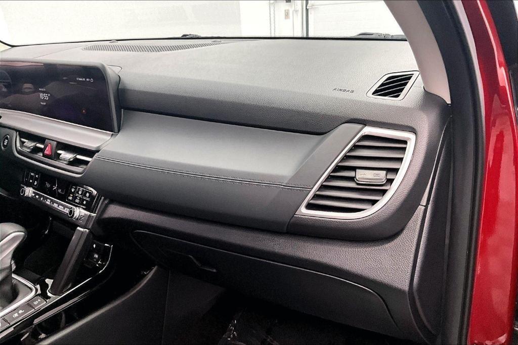 used 2025 Kia Seltos car, priced at $27,500