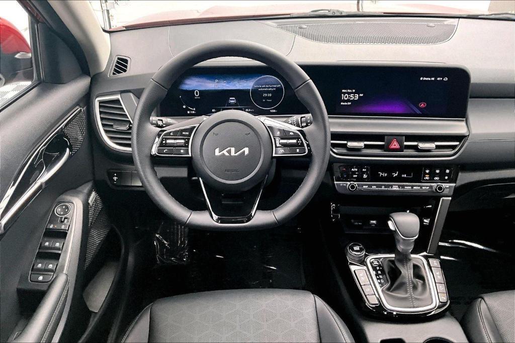 used 2025 Kia Seltos car, priced at $27,500