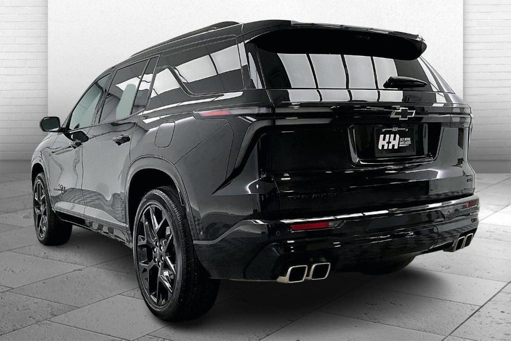 used 2024 Chevrolet Traverse car, priced at $49,995