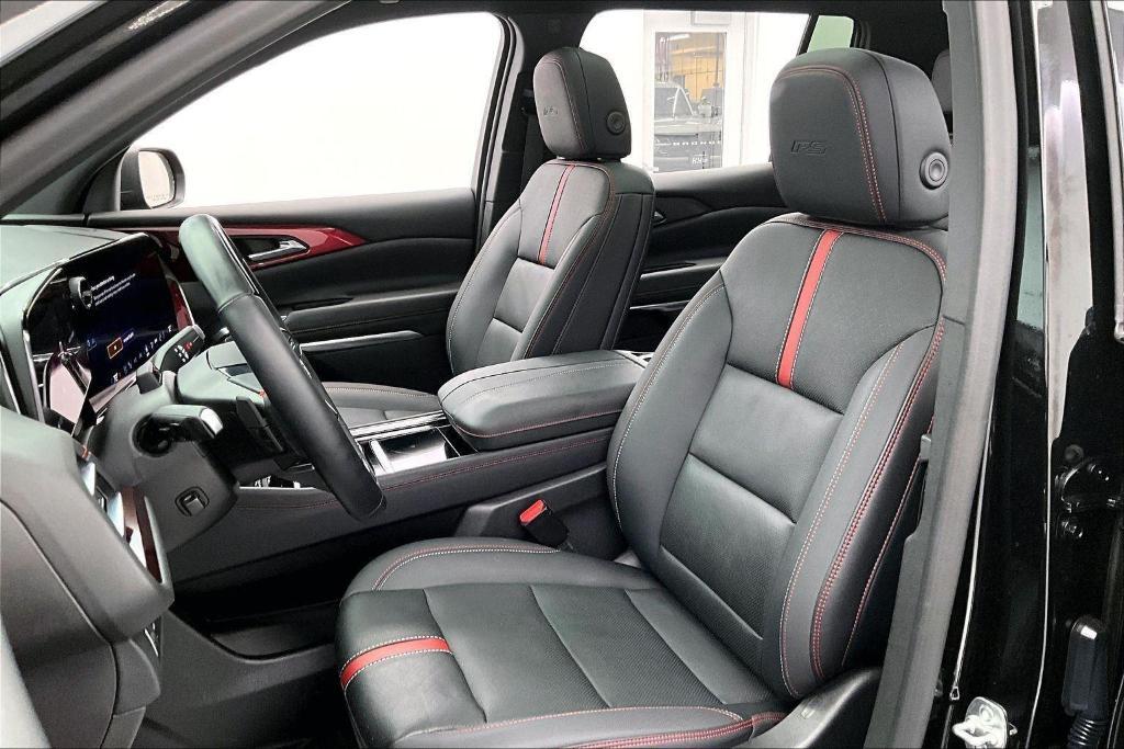 used 2024 Chevrolet Traverse car, priced at $49,995