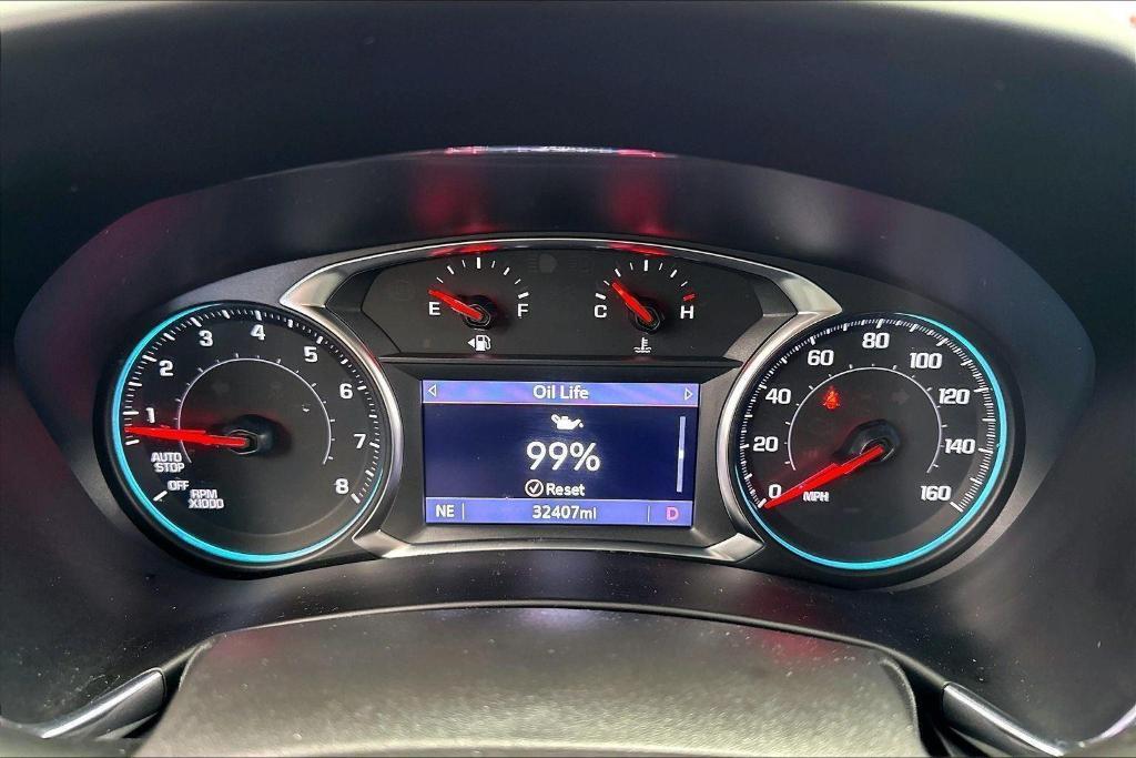 used 2022 Chevrolet Equinox car, priced at $24,988