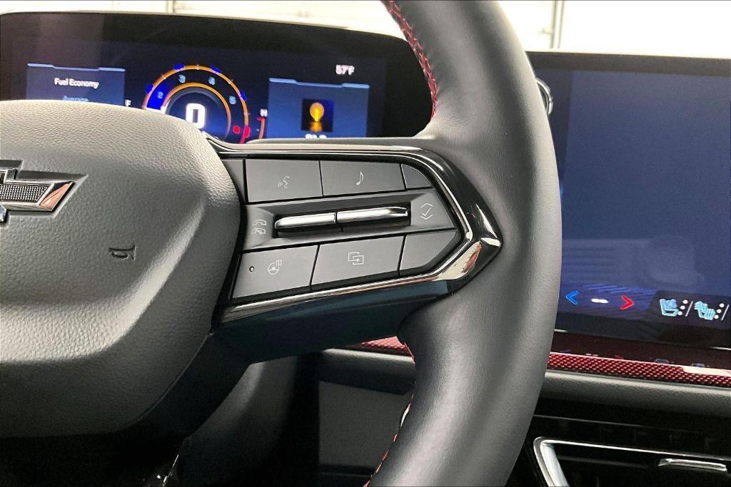 used 2024 Chevrolet Traverse car, priced at $48,988