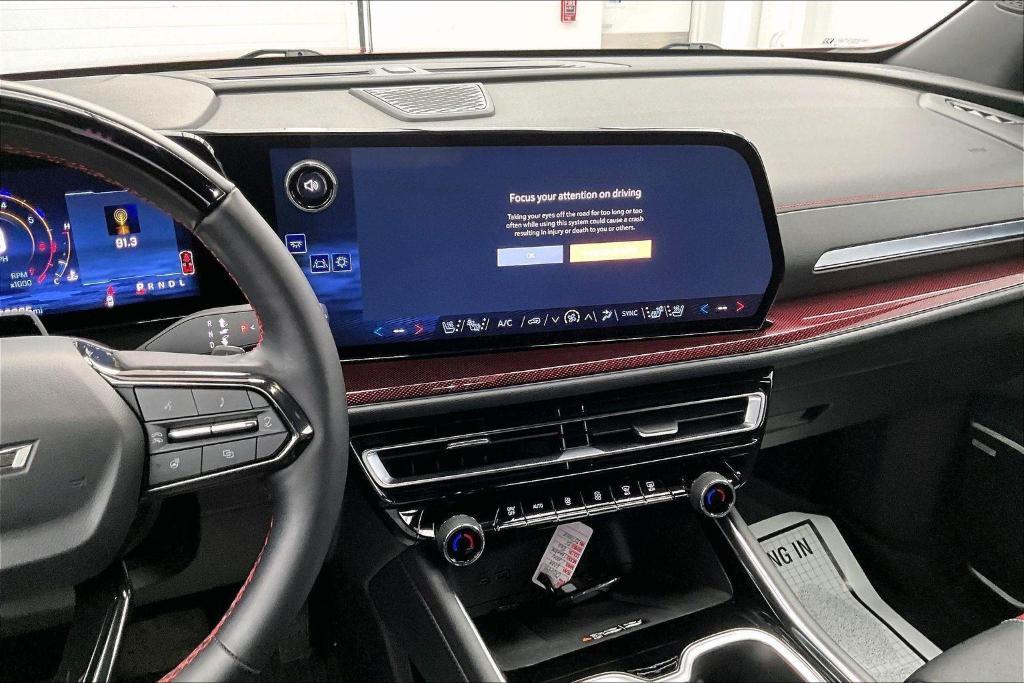 used 2024 Chevrolet Traverse car, priced at $48,988