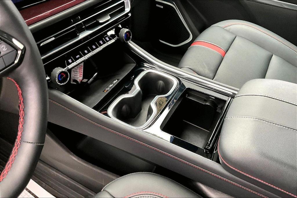 used 2024 Chevrolet Traverse car, priced at $48,988