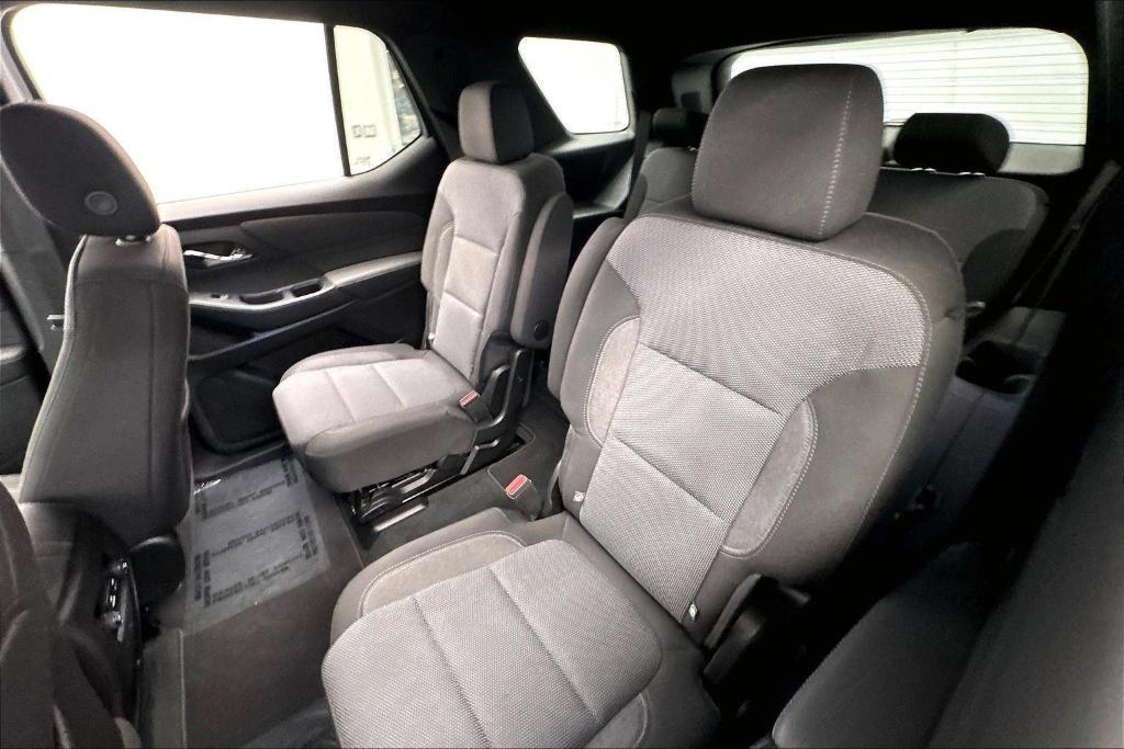 used 2022 Chevrolet Traverse car, priced at $27,500