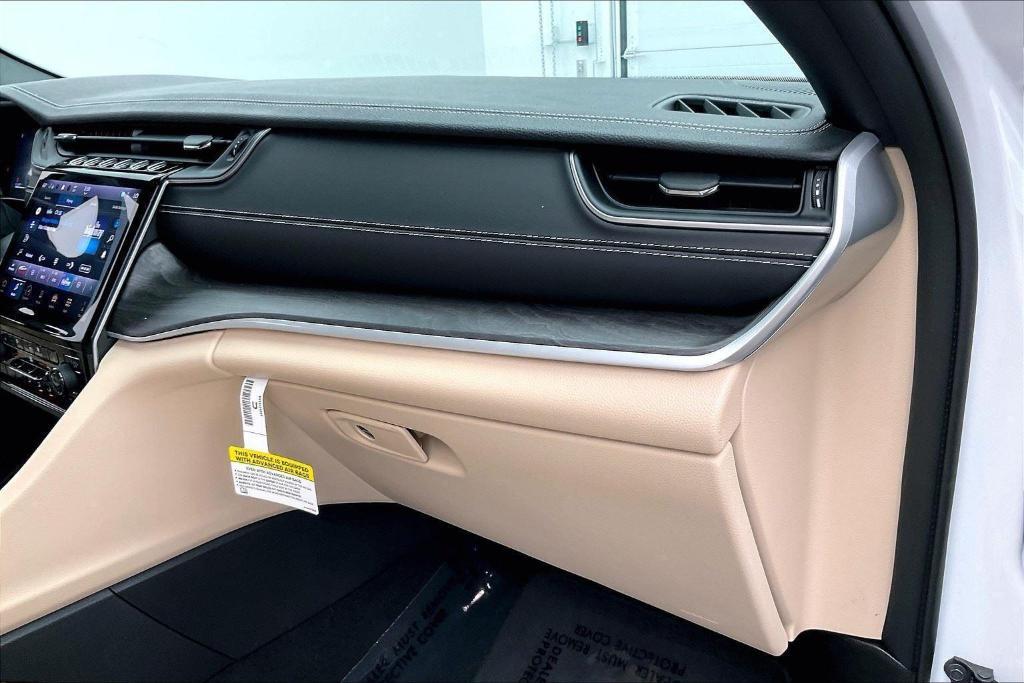 used 2024 Jeep Grand Cherokee car, priced at $39,850