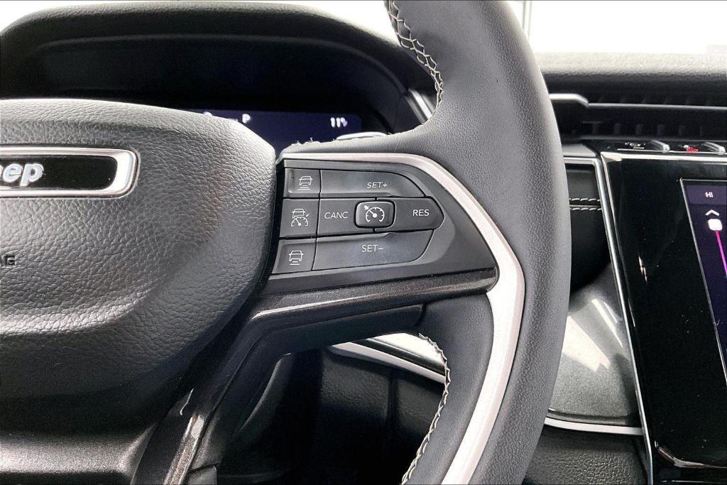 used 2023 Jeep Grand Cherokee car, priced at $25,746