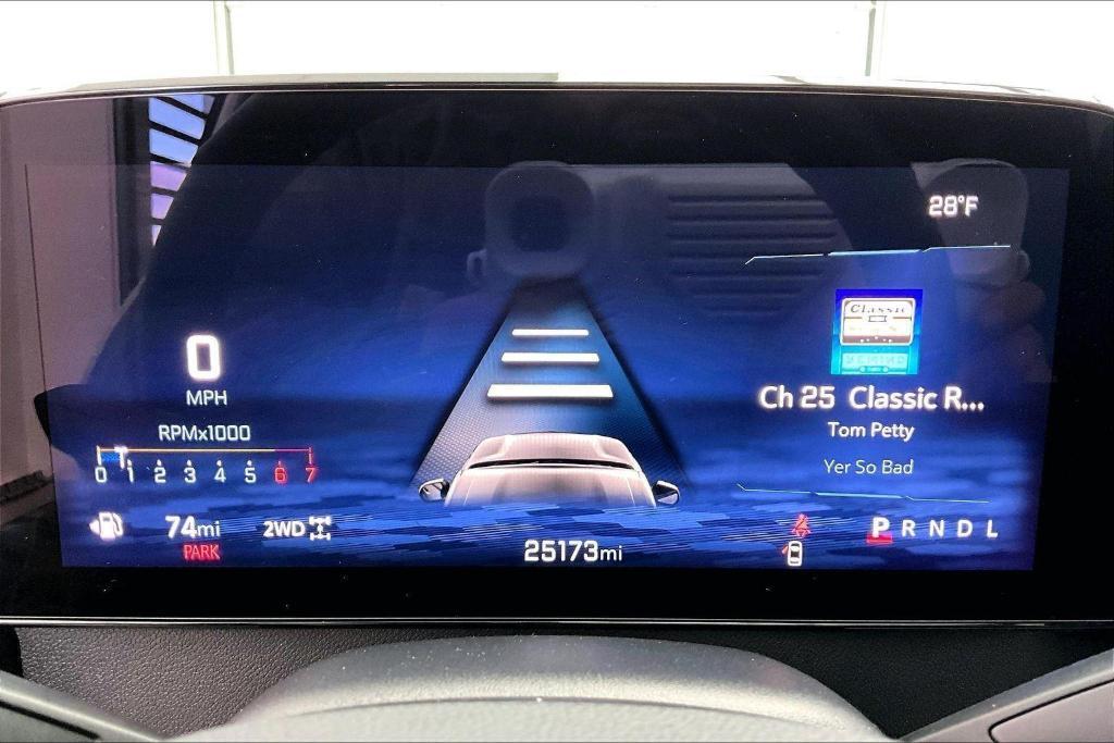 used 2025 Chevrolet Traverse car, priced at $36,698