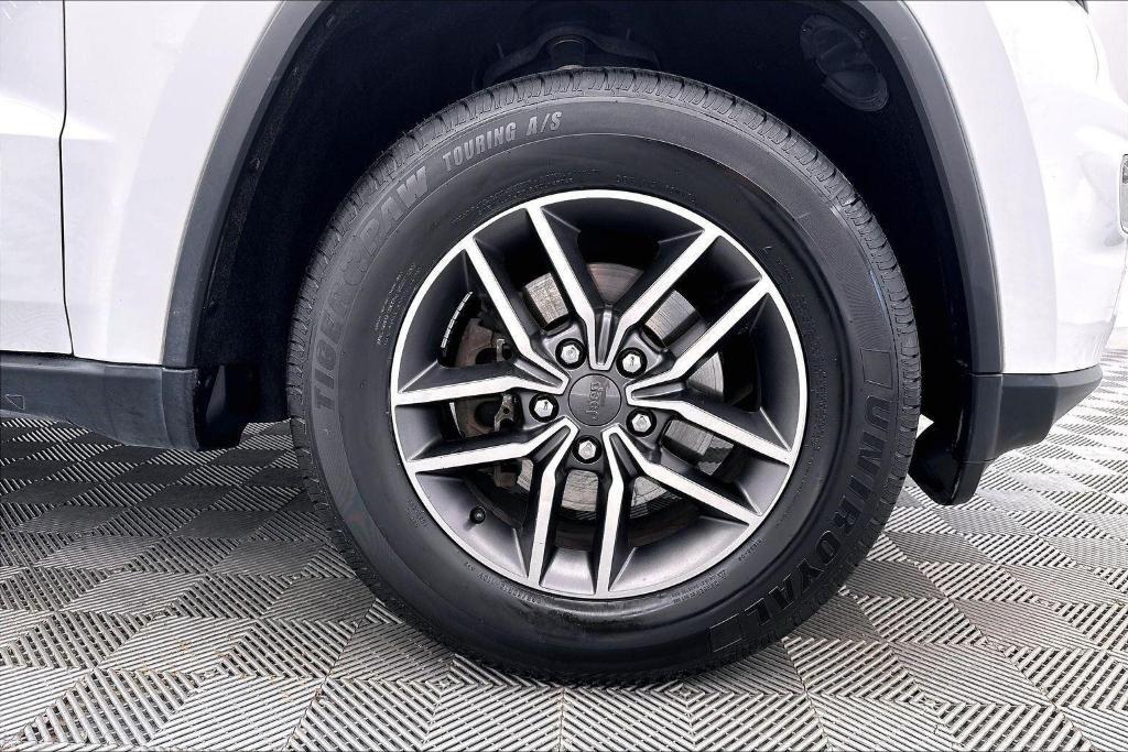 used 2020 Jeep Grand Cherokee car, priced at $23,500