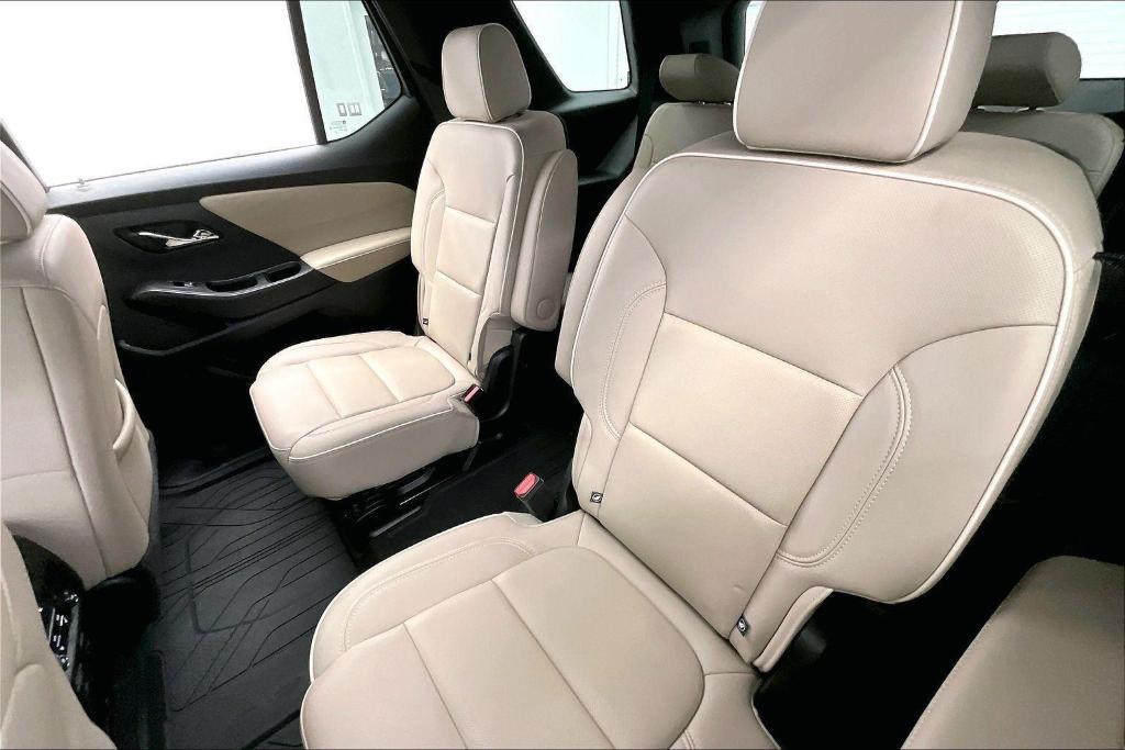 used 2023 Chevrolet Traverse car, priced at $36,495