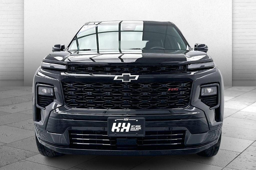 used 2024 Chevrolet Traverse car, priced at $49,898