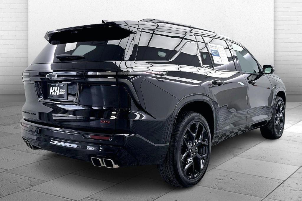 used 2024 Chevrolet Traverse car, priced at $49,898