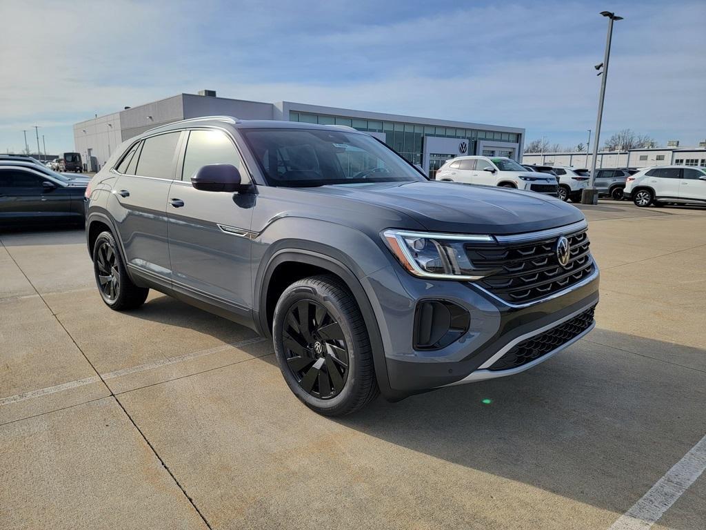 new 2026 Volkswagen Atlas Cross Sport car, priced at $45,701