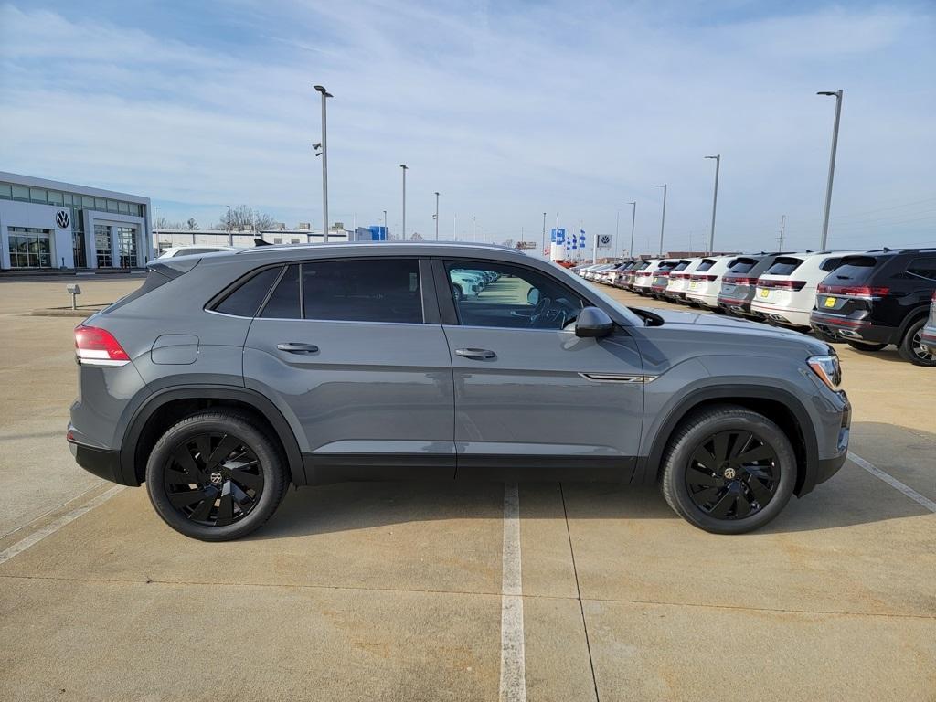 new 2026 Volkswagen Atlas Cross Sport car, priced at $45,701