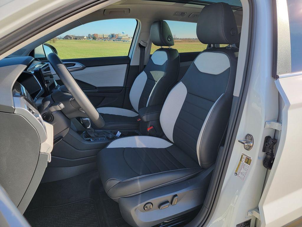 new 2026 Volkswagen Taos car, priced at $35,881