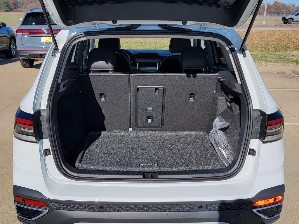 new 2026 Volkswagen Taos car, priced at $35,881
