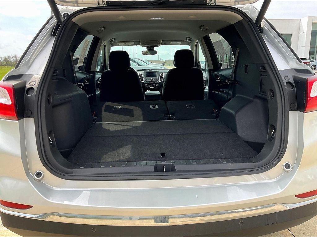 used 2021 Chevrolet Equinox car, priced at $16,000
