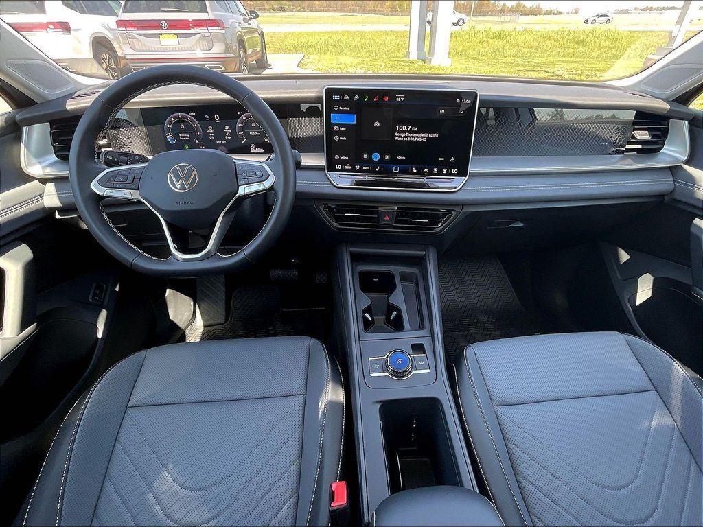new 2026 Volkswagen Tiguan car, priced at $33,786