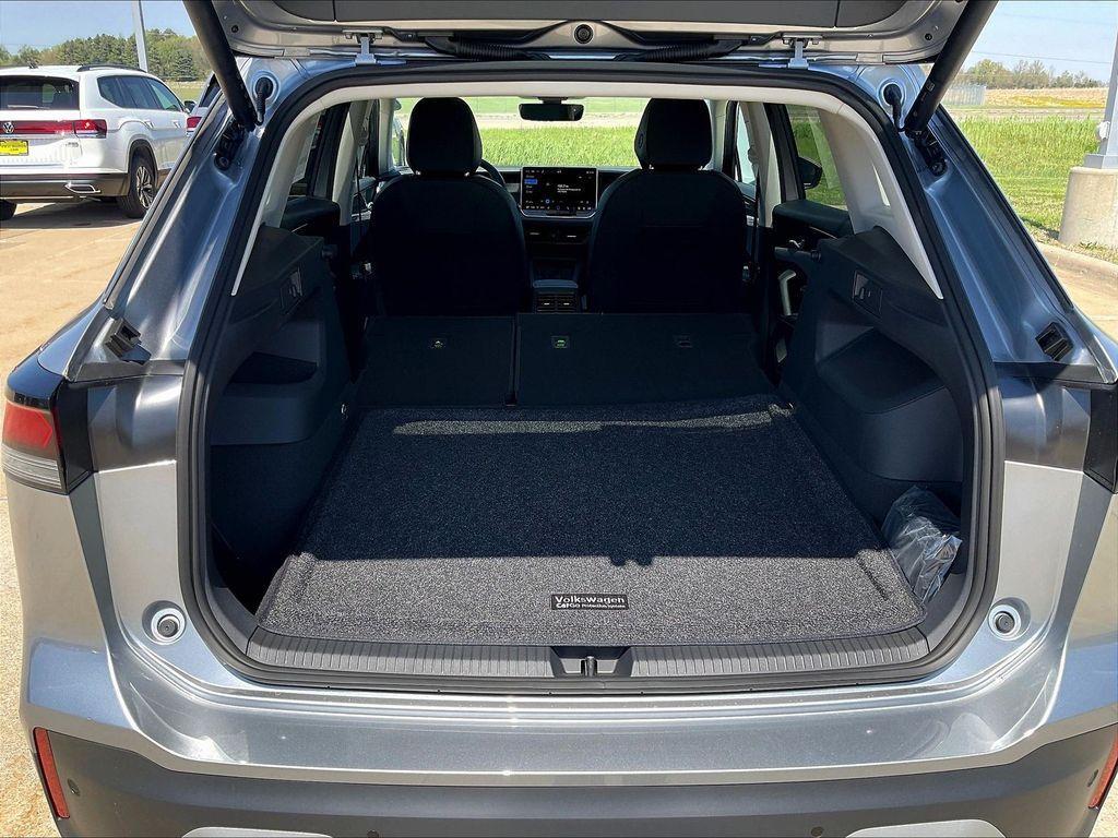 new 2026 Volkswagen Tiguan car, priced at $33,786