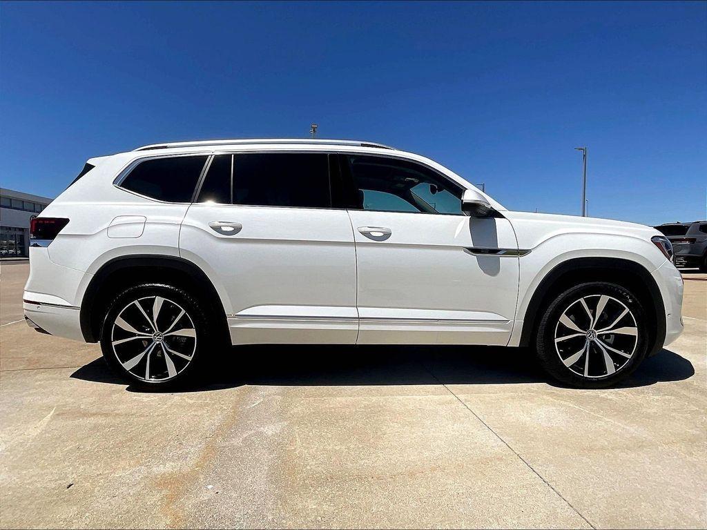 new 2026 Volkswagen Atlas car, priced at $53,091