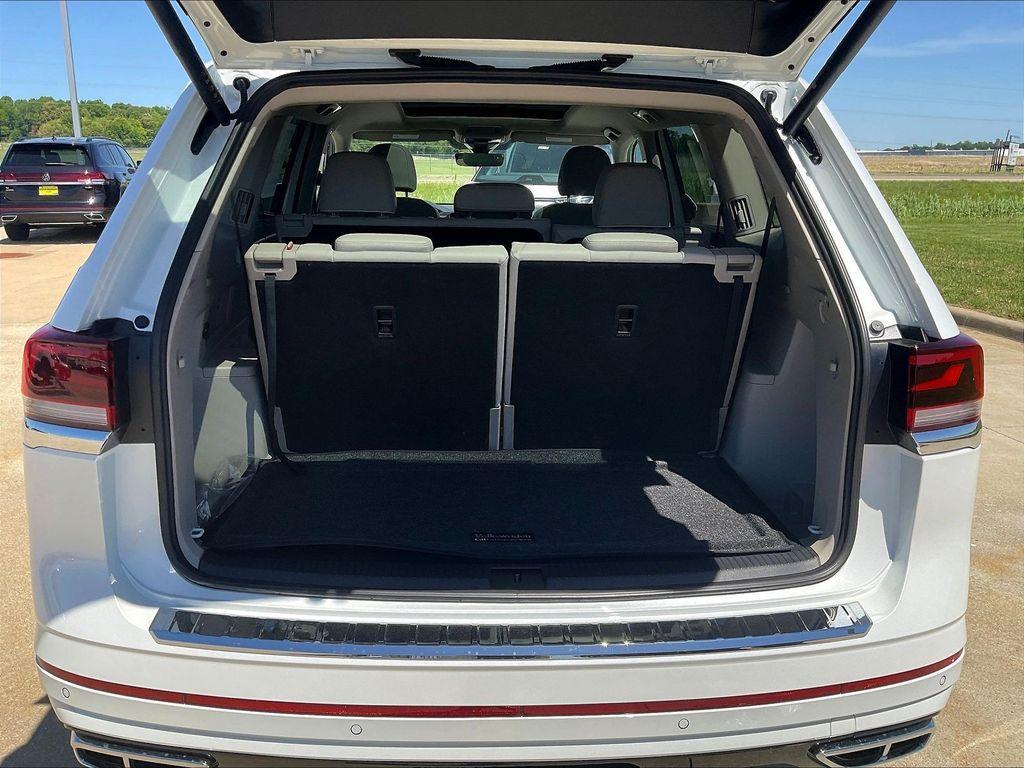 new 2026 Volkswagen Atlas car, priced at $53,091