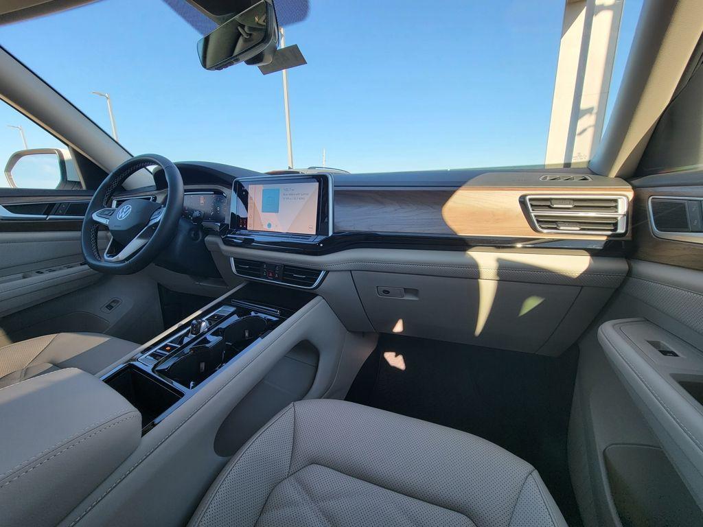 new 2026 Volkswagen Atlas car, priced at $44,786