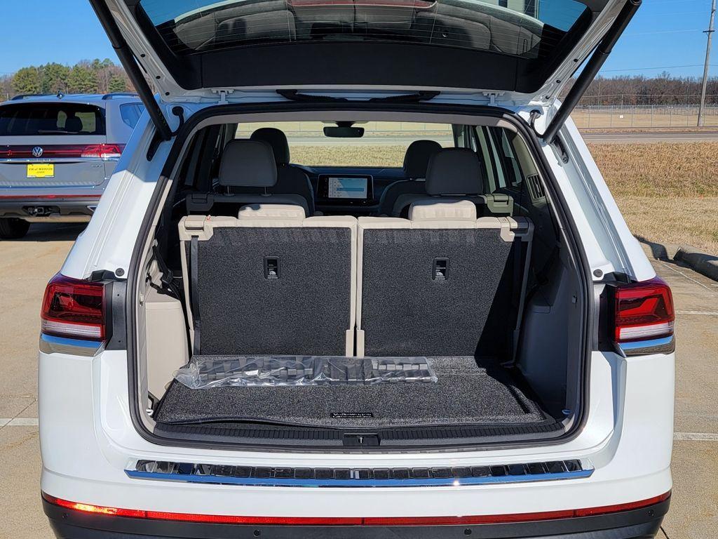 new 2026 Volkswagen Atlas car, priced at $44,786
