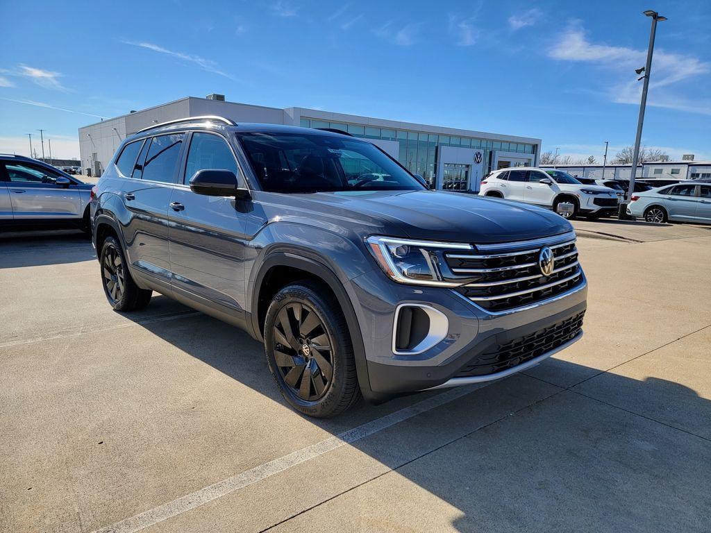 new 2026 Volkswagen Atlas car, priced at $46,581
