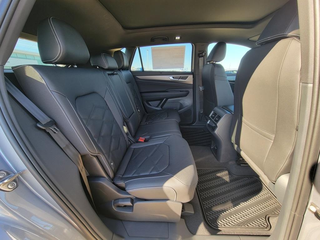 new 2026 Volkswagen Atlas Cross Sport car, priced at $45,246