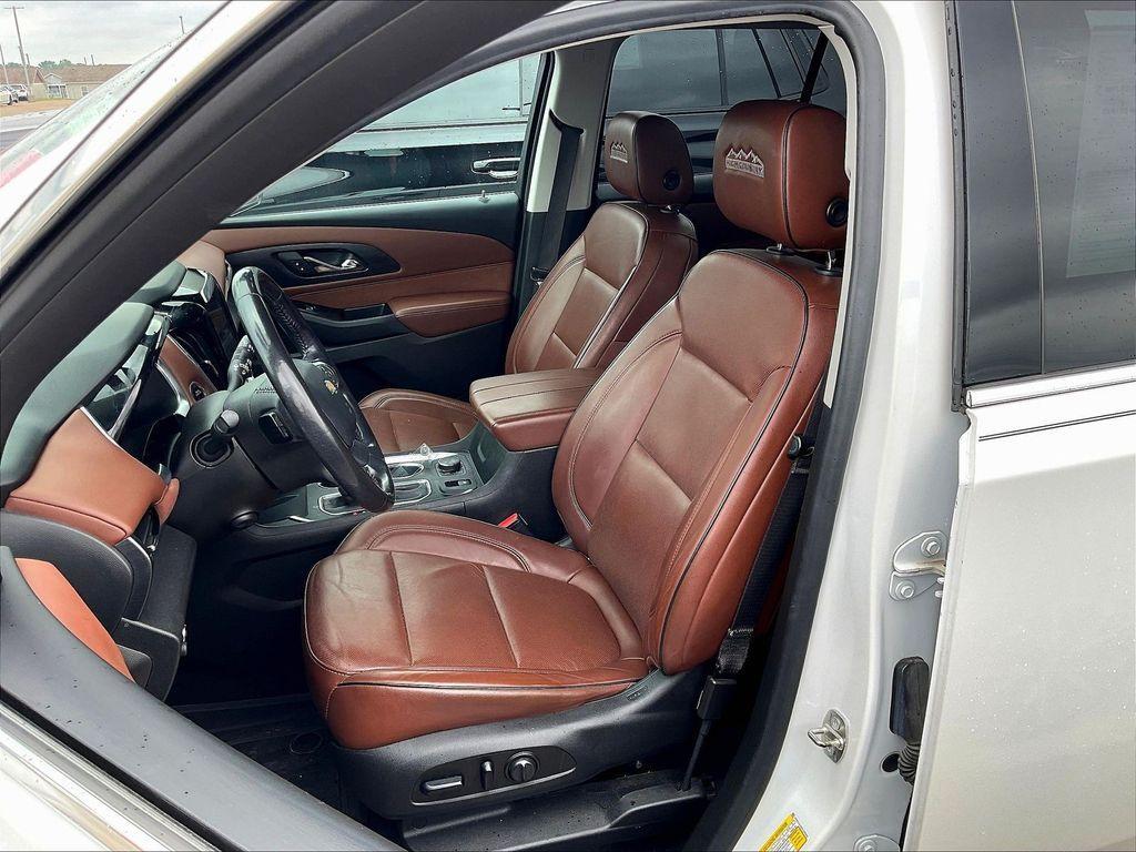 used 2019 Chevrolet Traverse car, priced at $17,000
