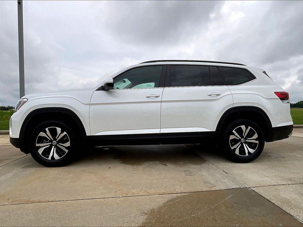 new 2026 Volkswagen Atlas car, priced at $39,766