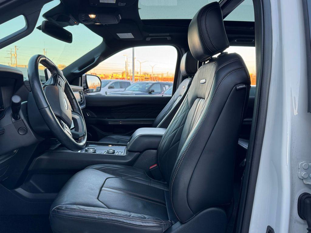 used 2022 Ford Expedition car, priced at $49,651