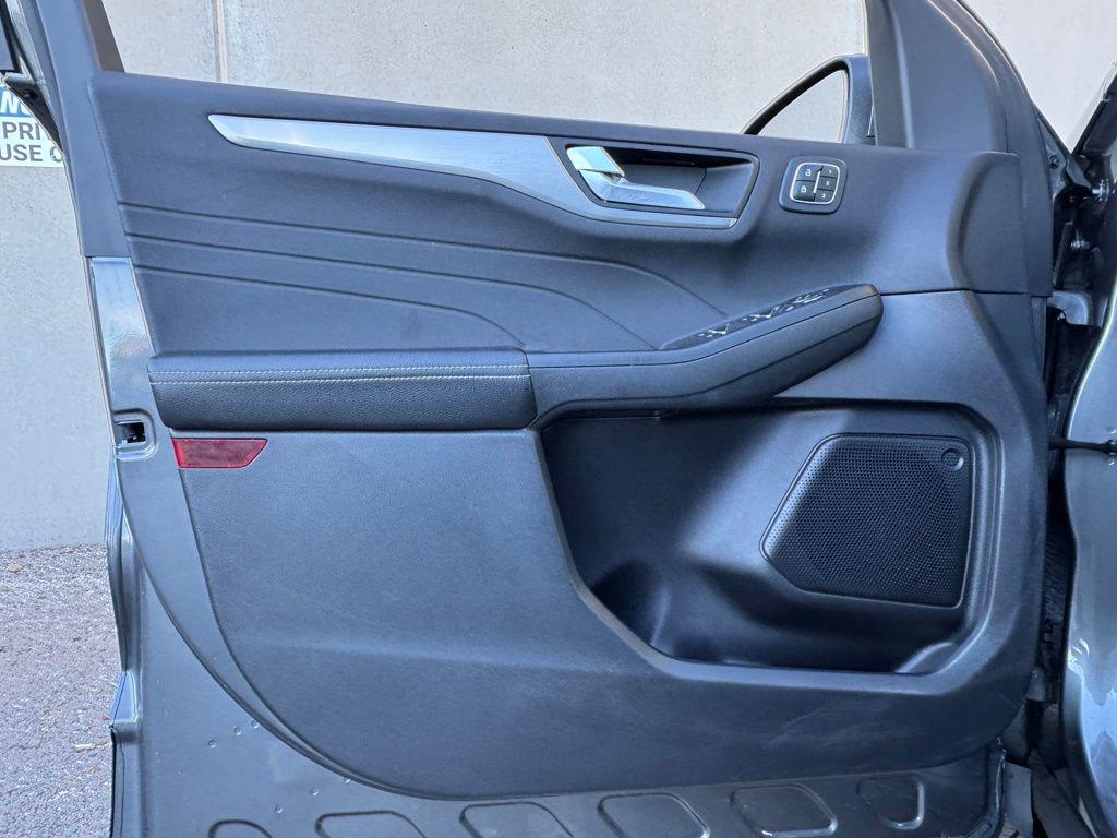 used 2022 Ford Escape car, priced at $24,000