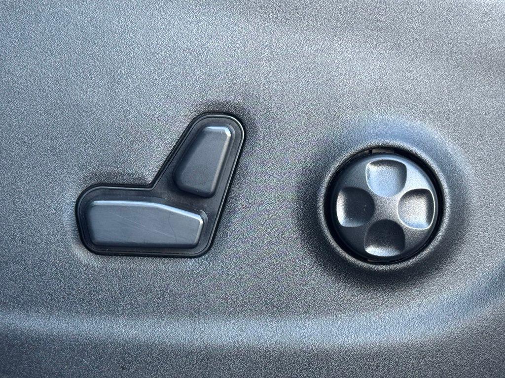 used 2020 Jeep Cherokee car, priced at $18,647