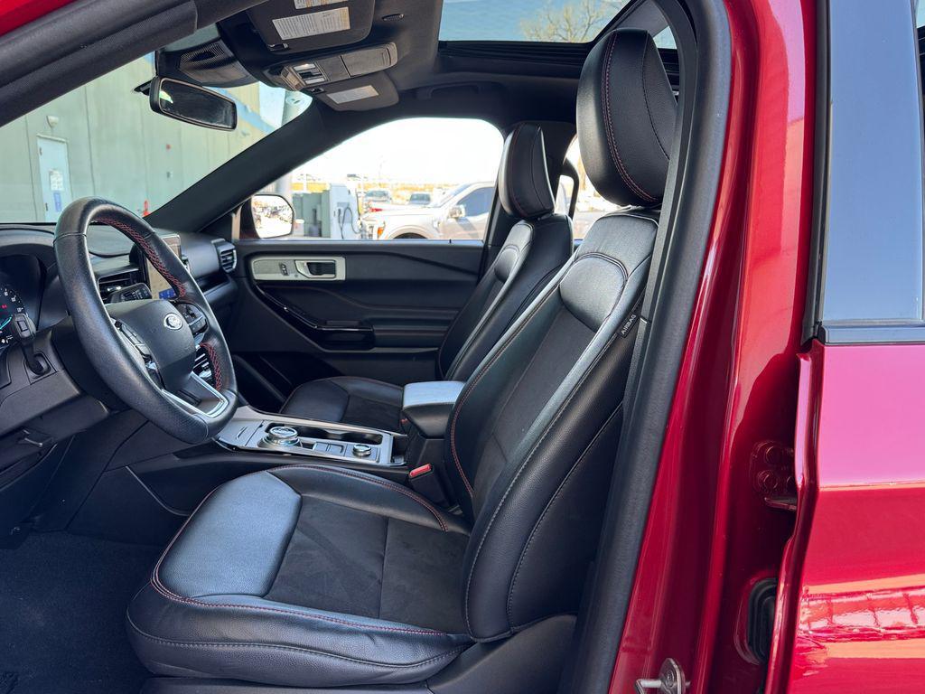used 2023 Ford Explorer car, priced at $34,000