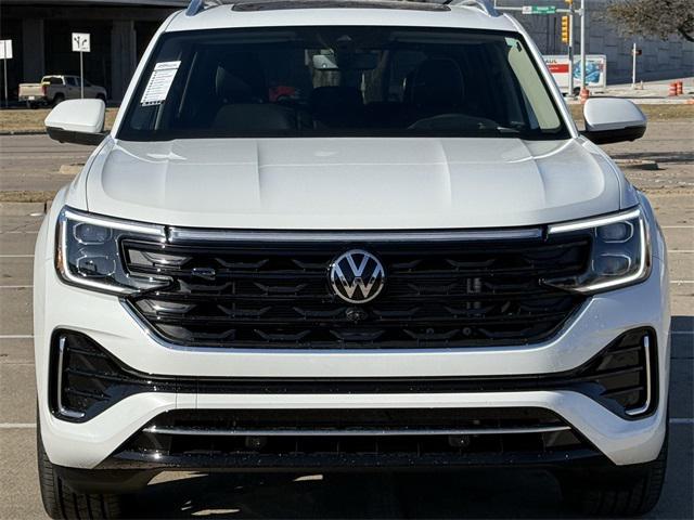 new 2026 Volkswagen Atlas car, priced at $52,118