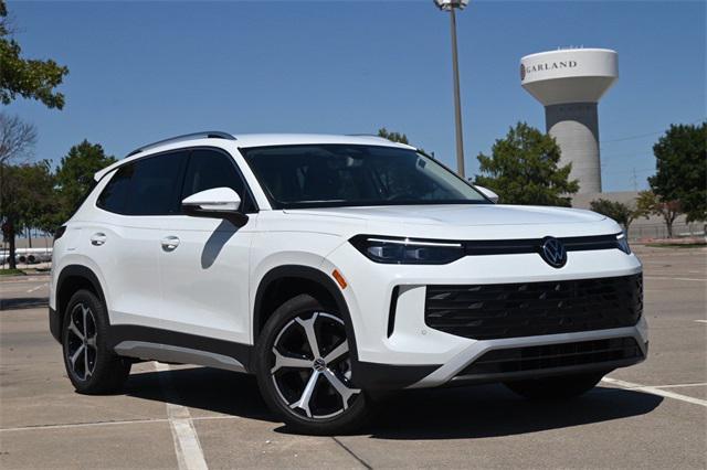 new 2025 Volkswagen Tiguan car, priced at $32,926