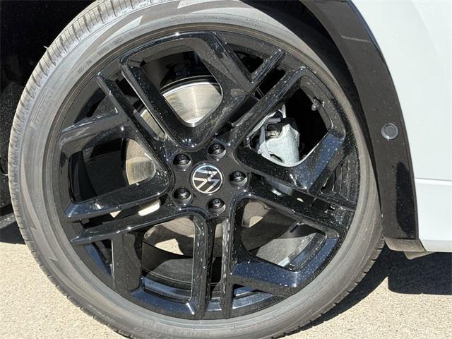 new 2026 Volkswagen Tiguan car, priced at $40,356