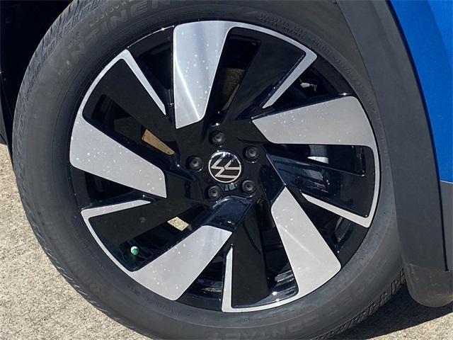 new 2025 Volkswagen Atlas Cross Sport car, priced at $43,936