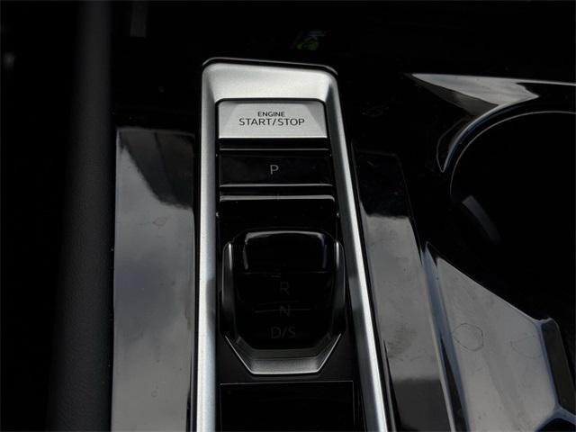 used 2025 Volkswagen Atlas car, priced at $47,698