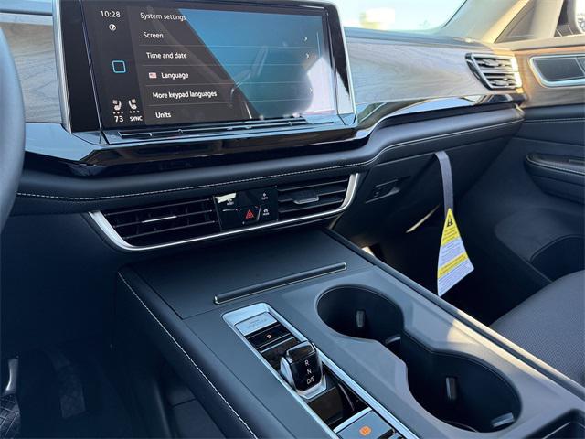 new 2026 Volkswagen Atlas car, priced at $45,031