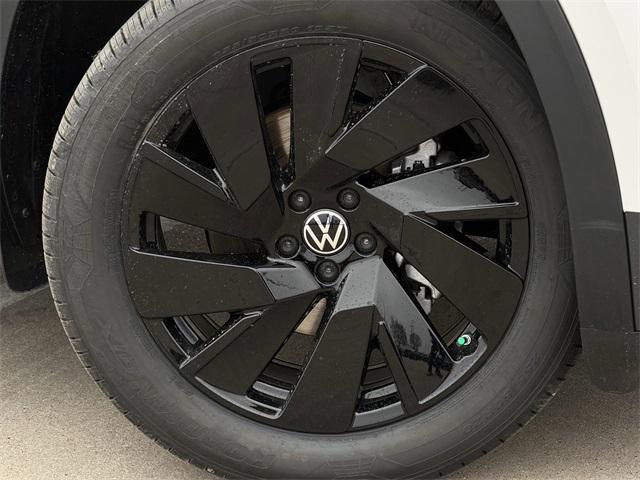 new 2026 Volkswagen Atlas car, priced at $42,688