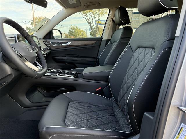 new 2026 Volkswagen Atlas car, priced at $54,136