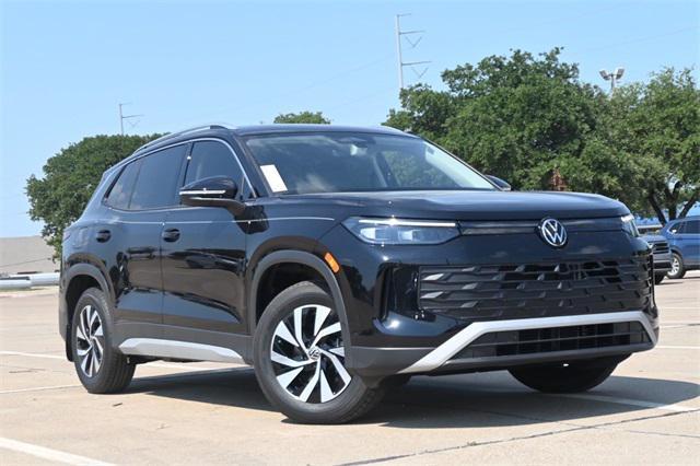 new 2025 Volkswagen Tiguan car, priced at $28,652