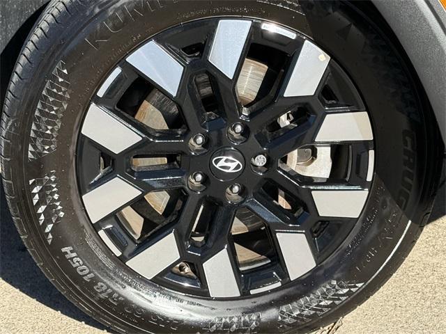 used 2025 Hyundai SANTA CRUZ car, priced at $25,598