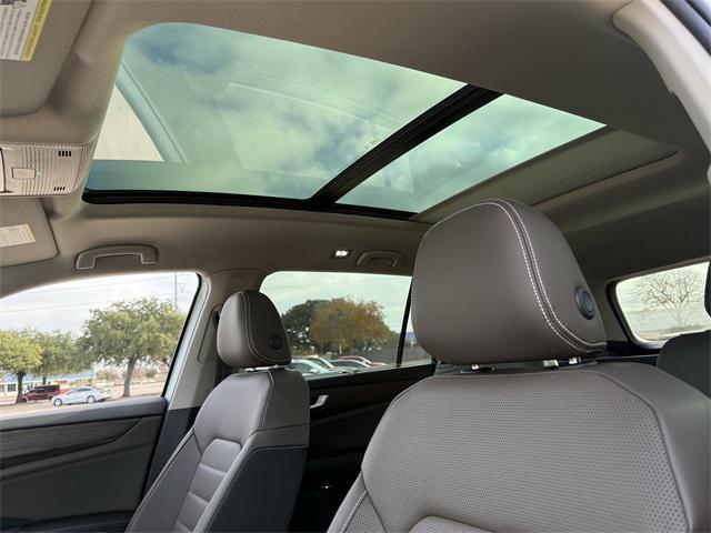 new 2026 Volkswagen Atlas car, priced at $48,045